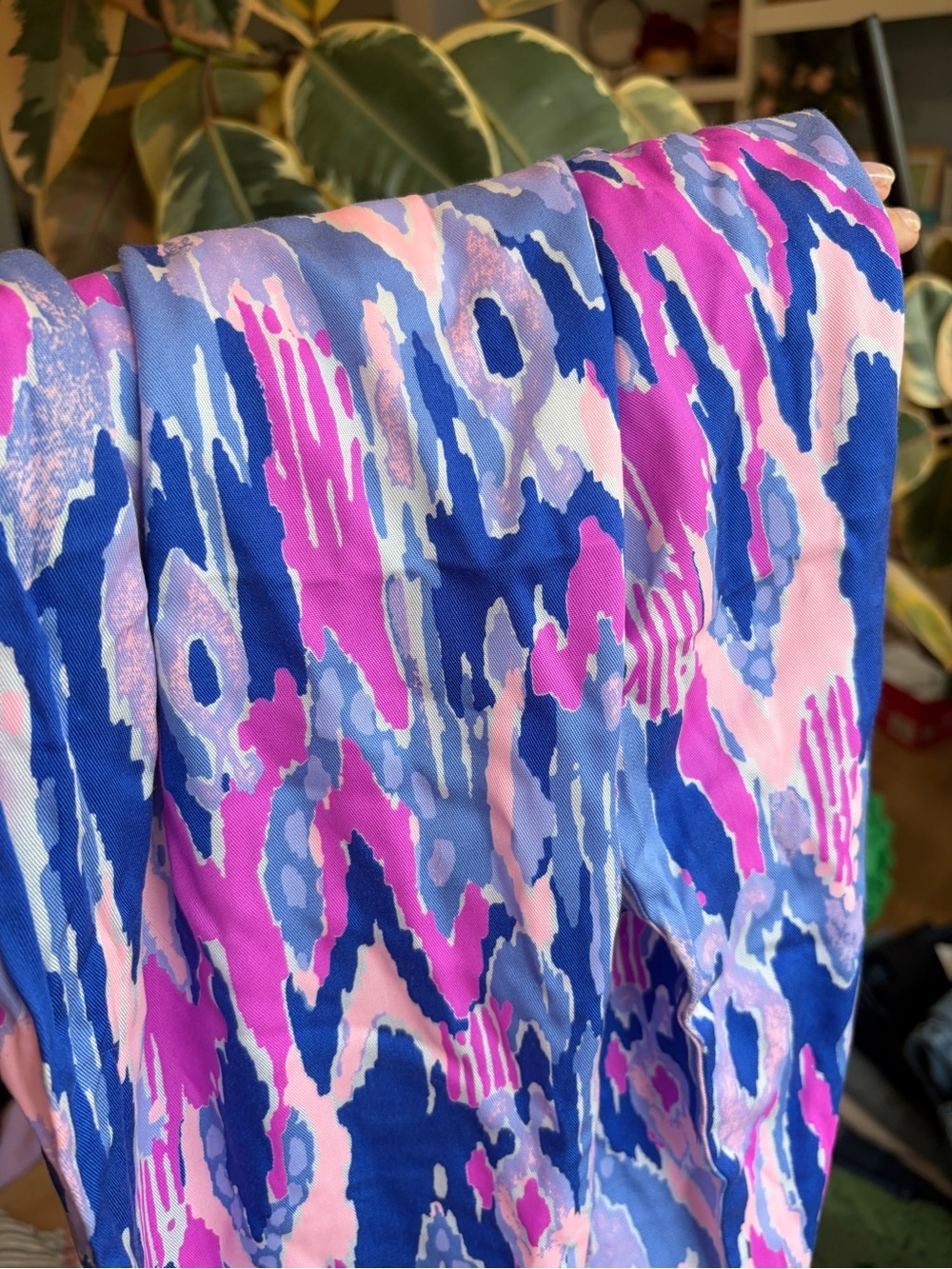 Lilly Pulitzer Printed Ankle Jogger Pants Size 6 Blue Pink Ikat Tapered Resort - Picture 6 of 6